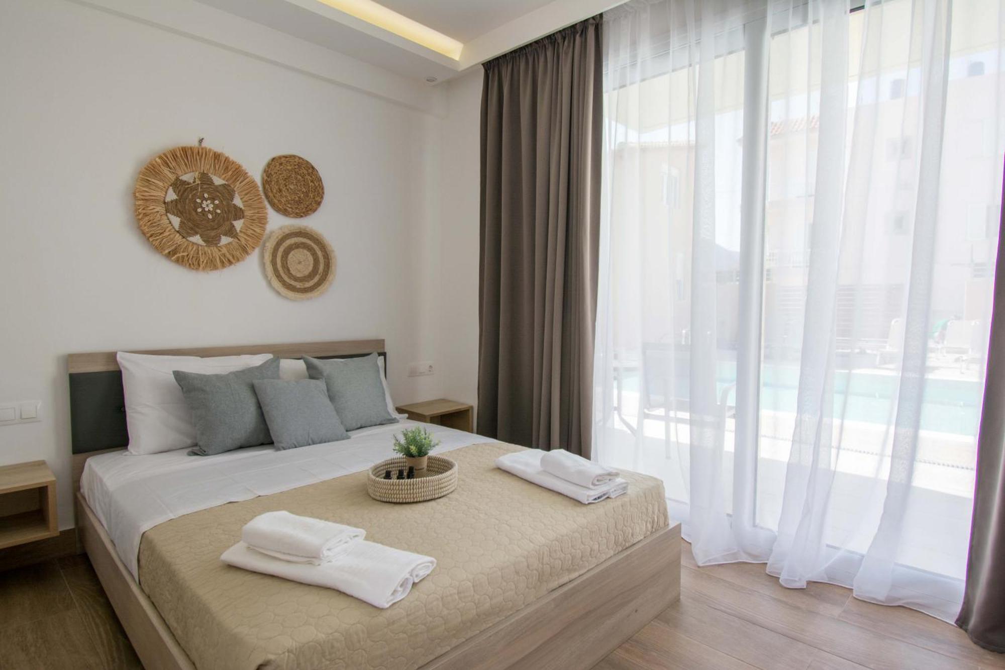 Michalianna Suites "By Checkin" Goúvai Luaran gambar