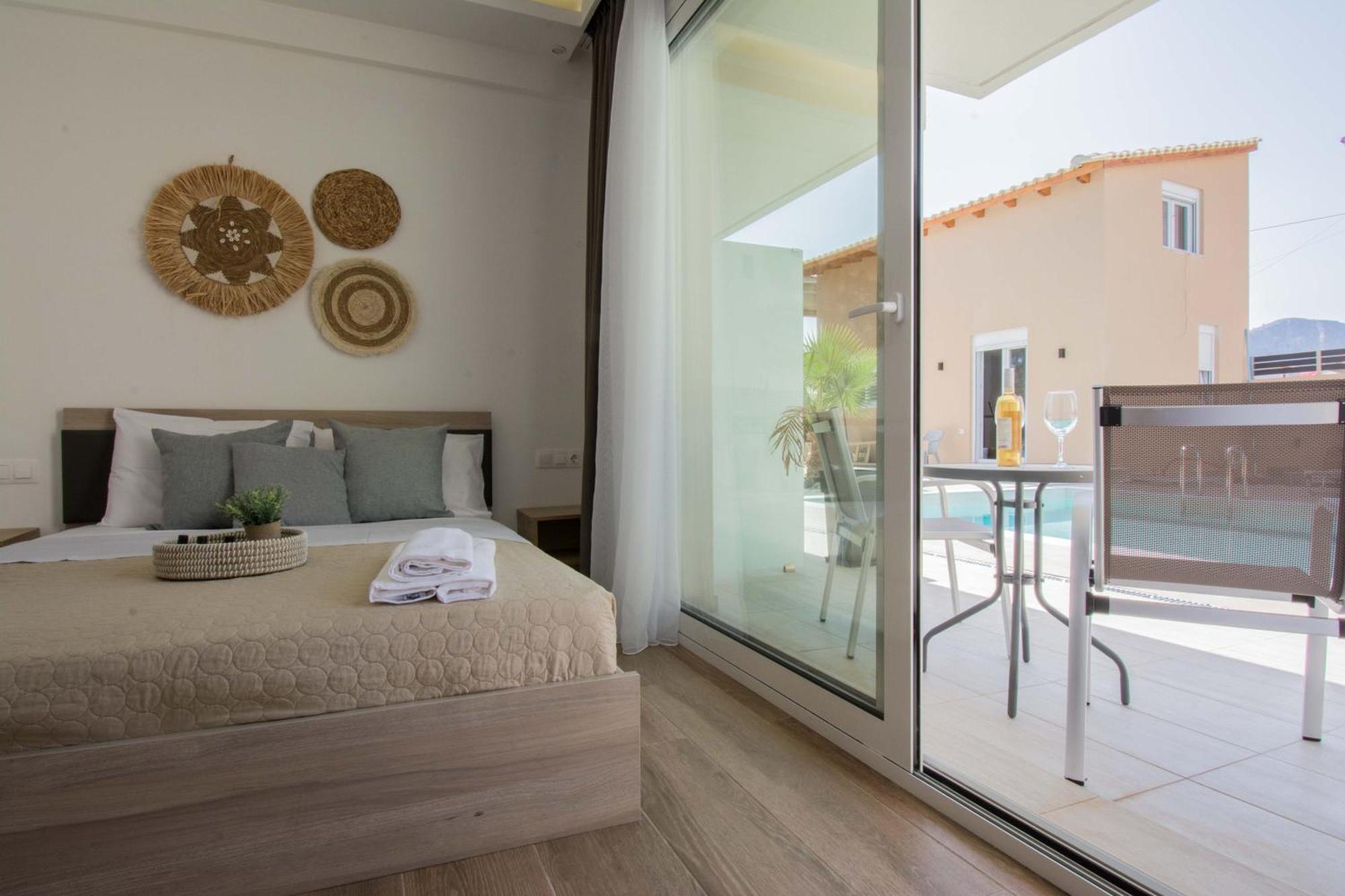 Michalianna Suites "By Checkin" Goúvai Luaran gambar