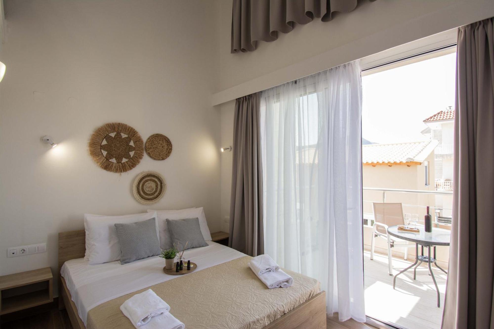 Michalianna Suites "By Checkin" Goúvai Luaran gambar