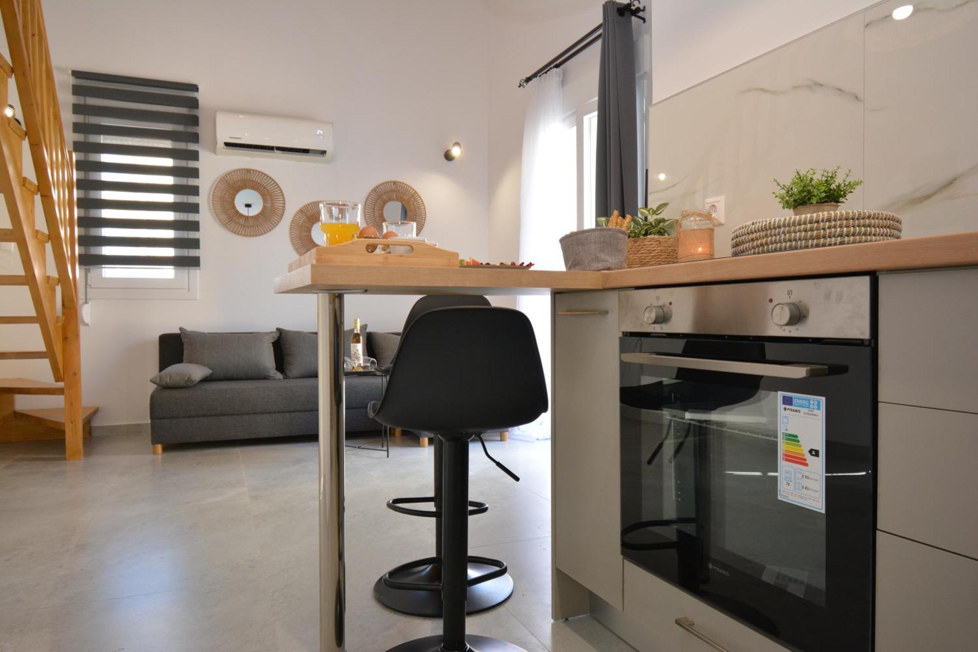 Michalianna Suites "By Checkin" Goúvai Luaran gambar